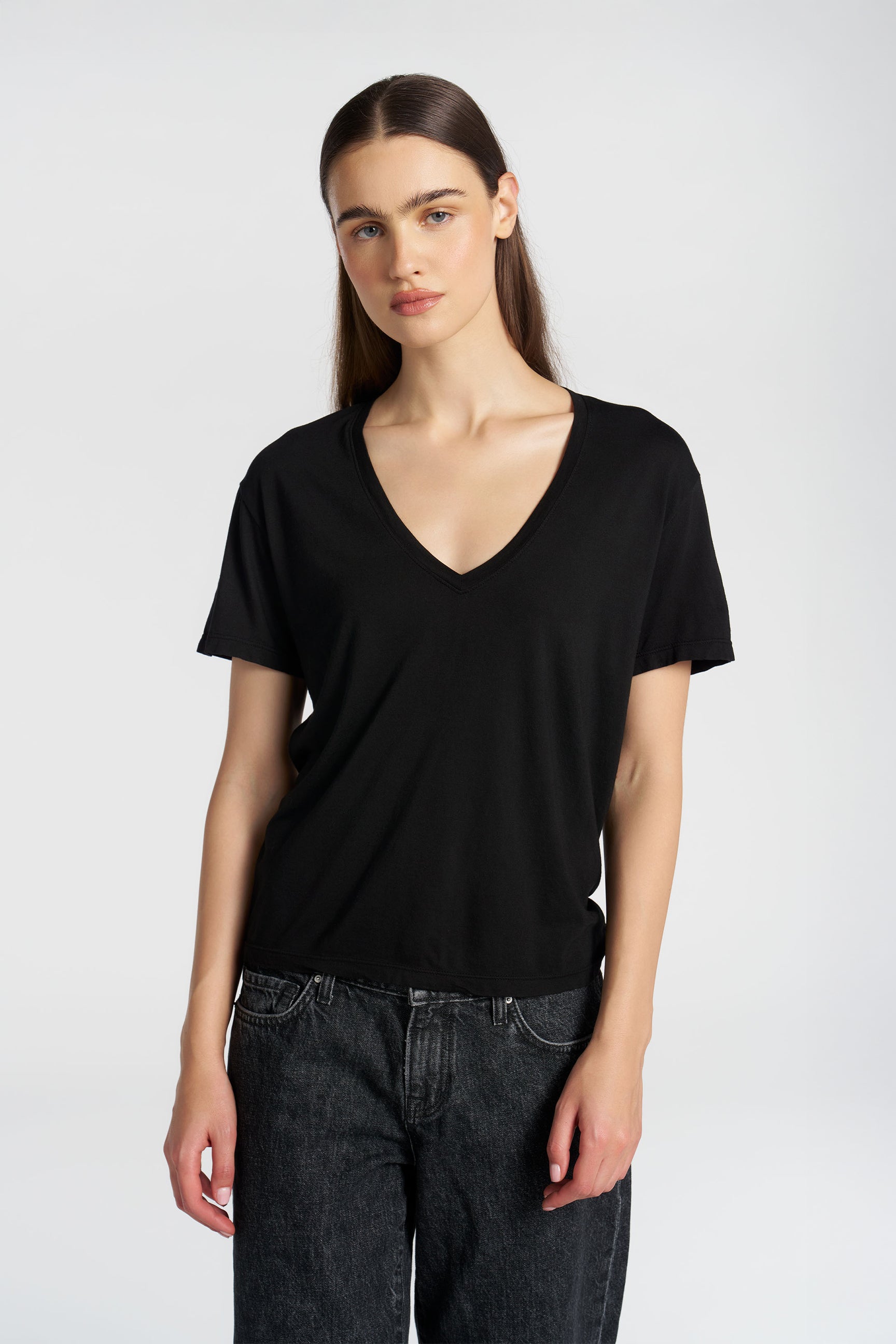 Mykonos V-Neck – Cotton Citizen