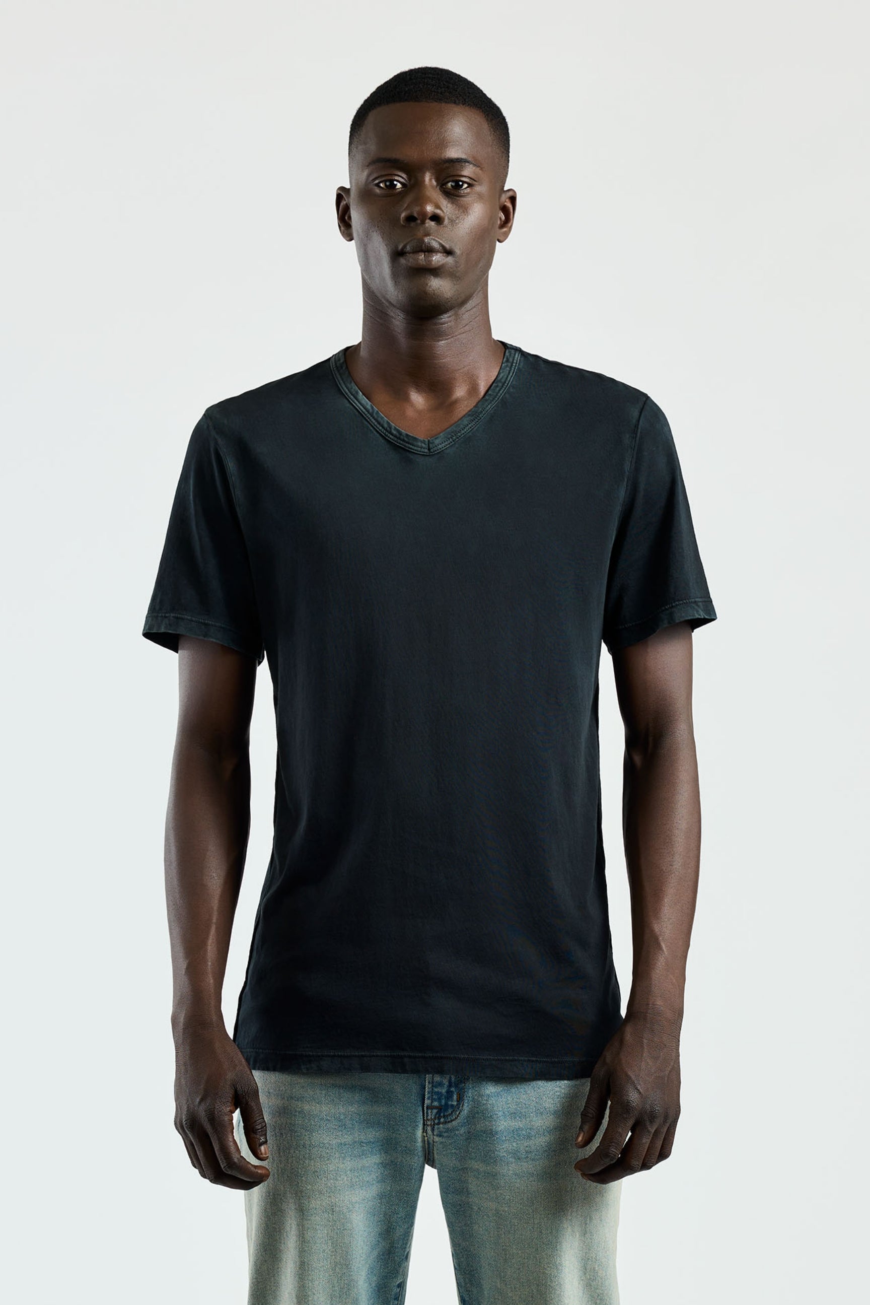 Classic V-Neck Tee – Cotton Citizen