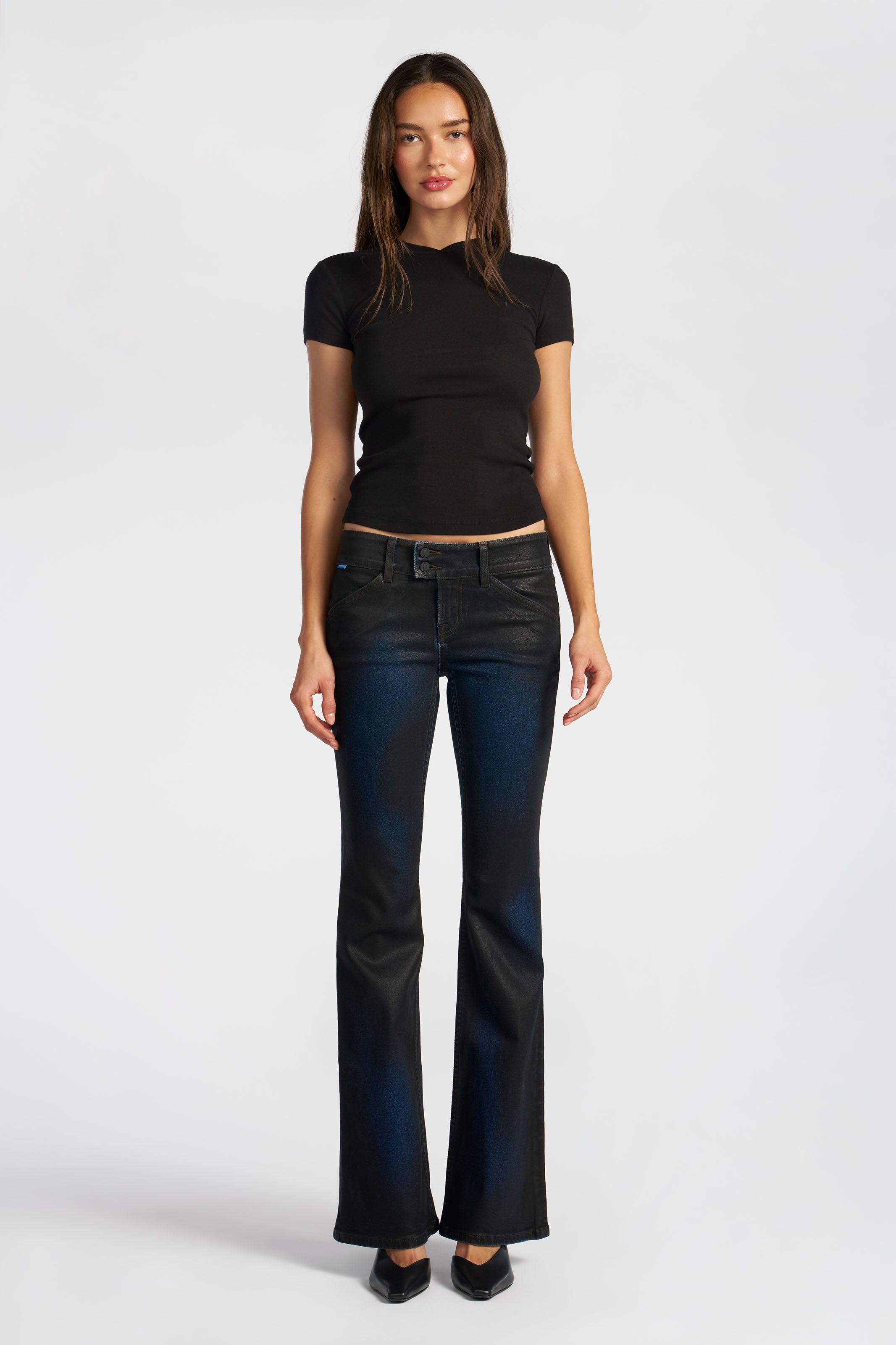 Seoul V-Neck Tee – Cotton Citizen