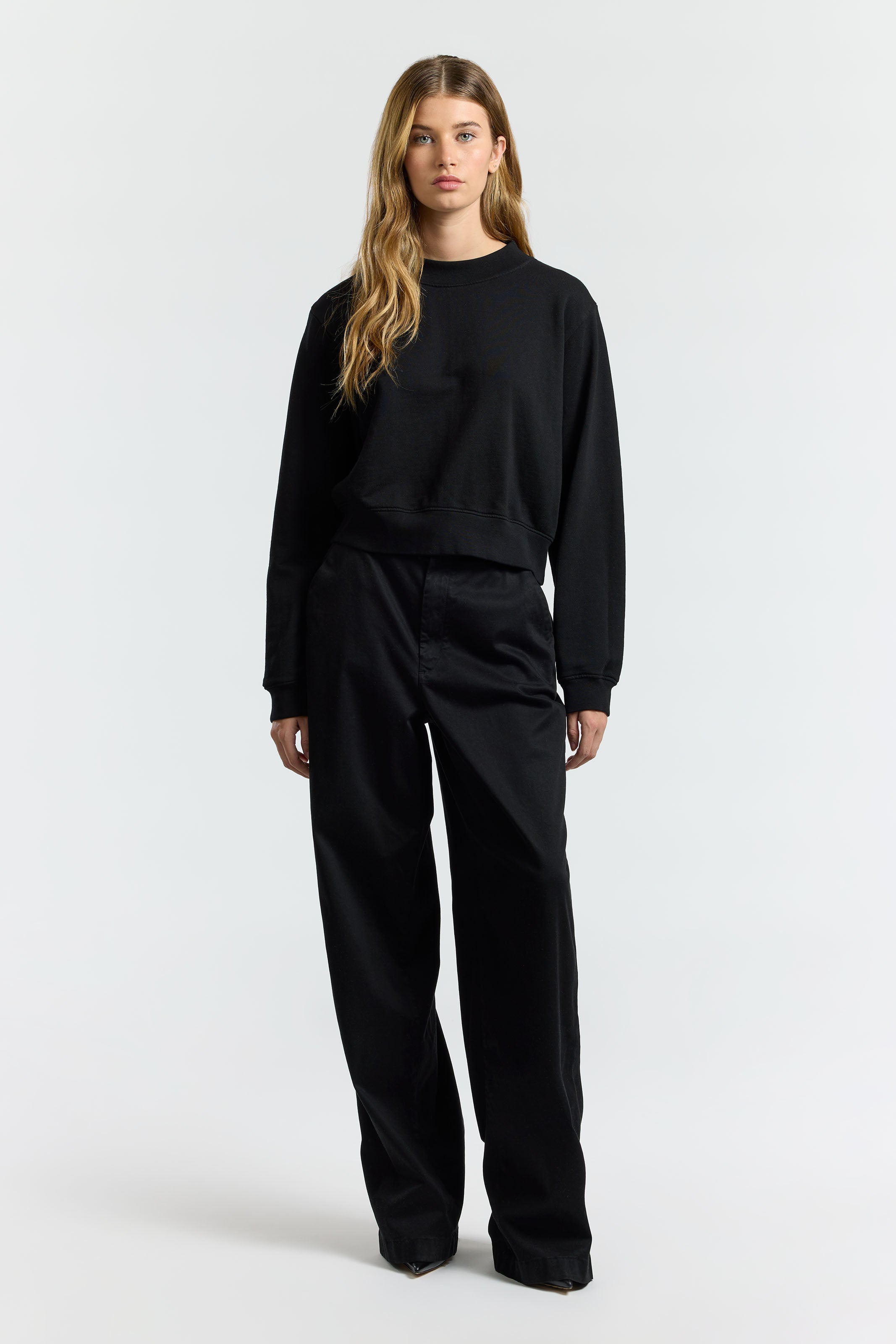 CHAINATOWN  MARKET  Crew  Sweat  アパルトモン 新品⭐️アパルトモン CHINATOWN MARKET Crew Sweat 【公式通販】