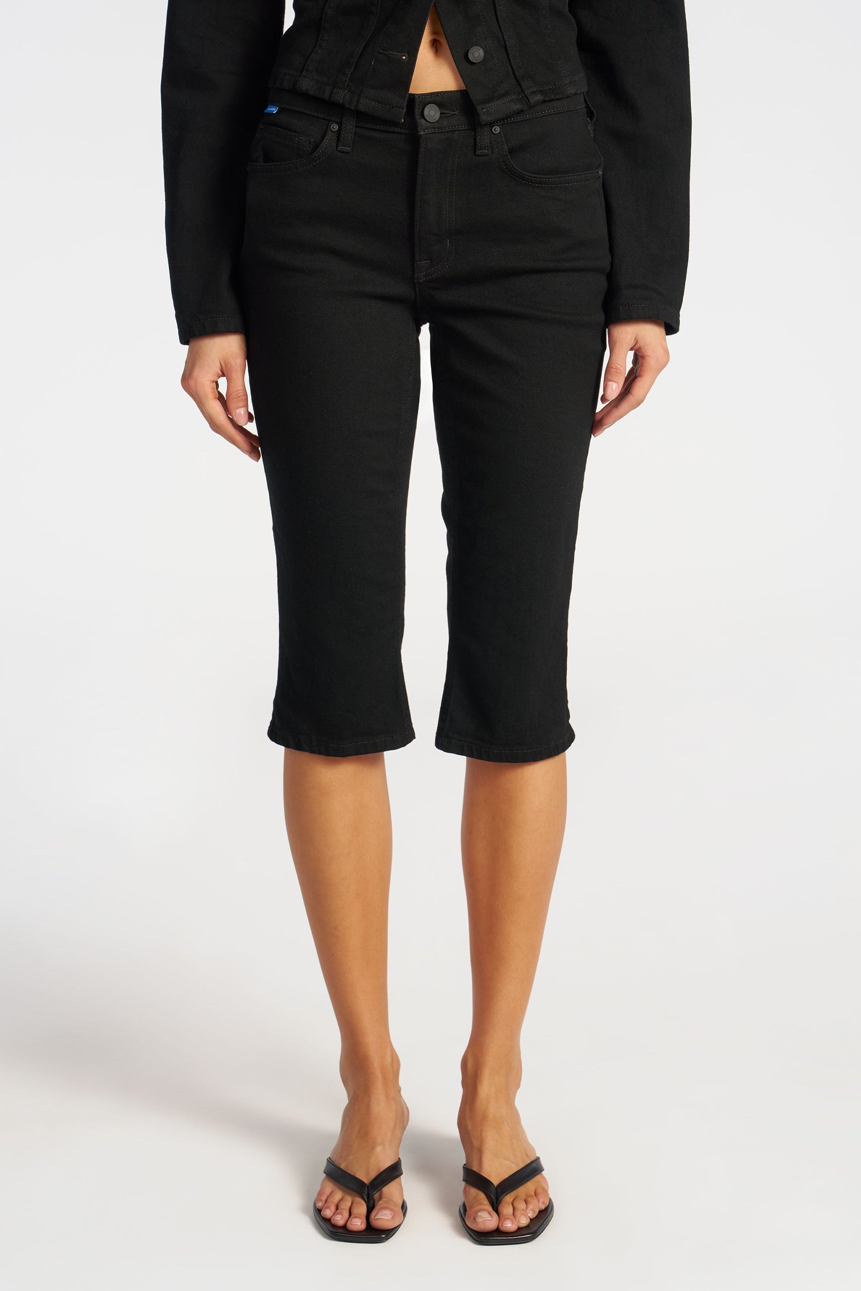 Carla Capri – Cotton Citizen